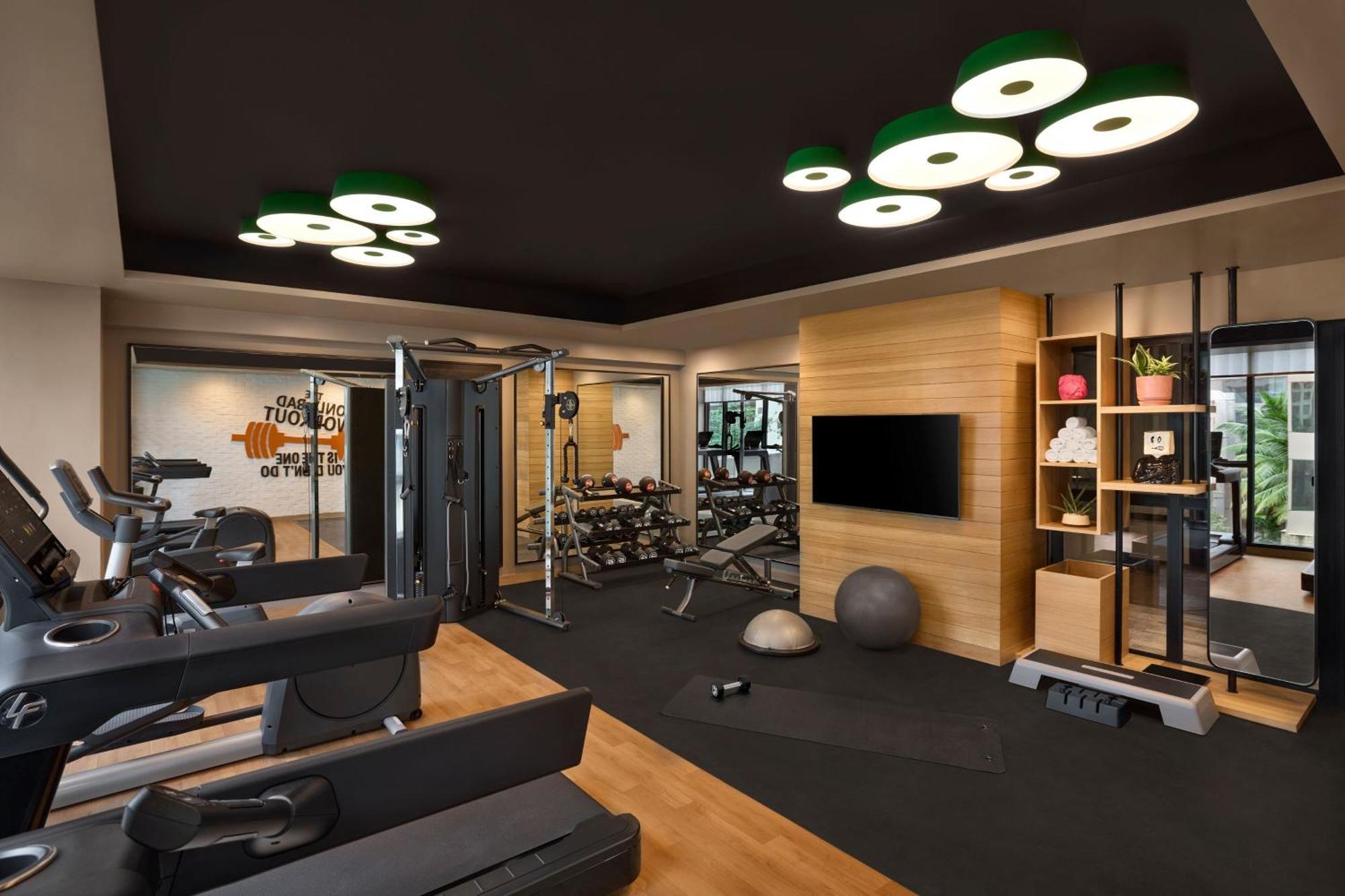 Moxy Mumbai Andheri West Экстерьер фото